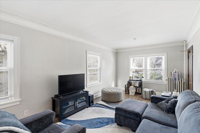 4333 Fremont Avenue N, Minneapolis, MN 55412