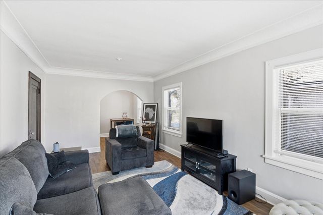 4333 Fremont Avenue N, Minneapolis, MN 55412