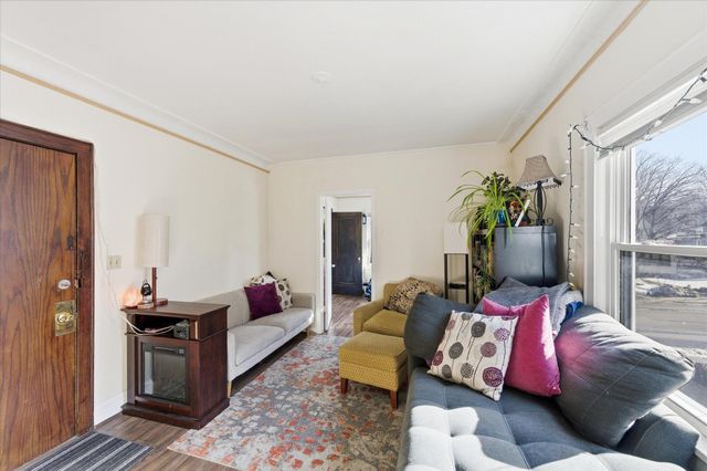 4333 Fremont Avenue N, Minneapolis, MN 55412