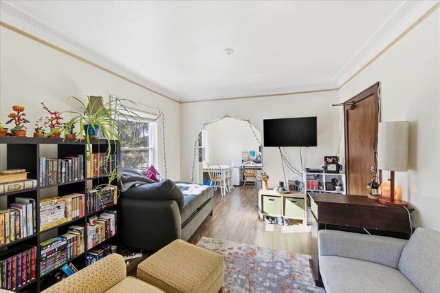 4333 Fremont Avenue N, Minneapolis, MN 55412