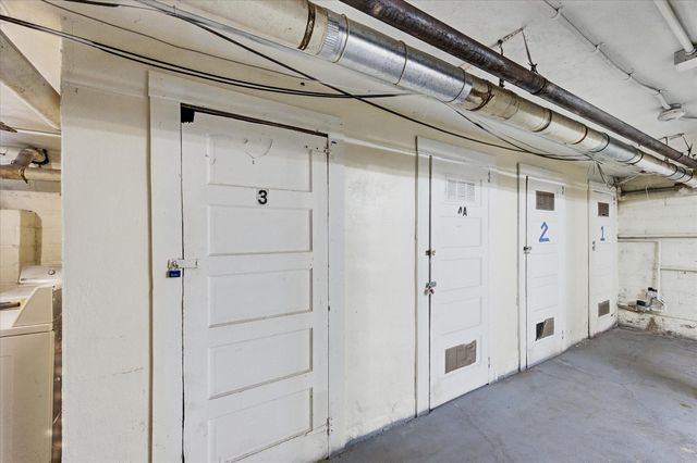 4333 Fremont Avenue N, Minneapolis, MN 55412