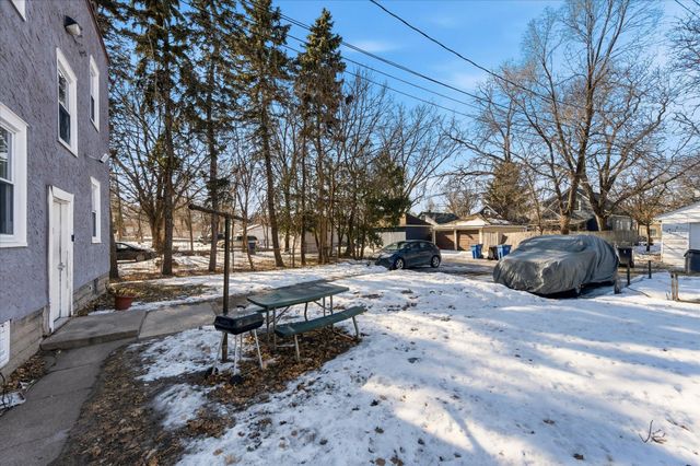 4333 Fremont Avenue N, Minneapolis, MN 55412