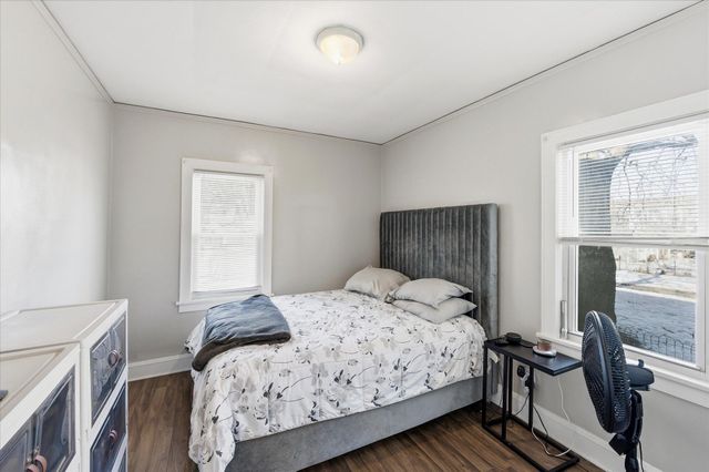 4333 Fremont Avenue N, Minneapolis, MN 55412