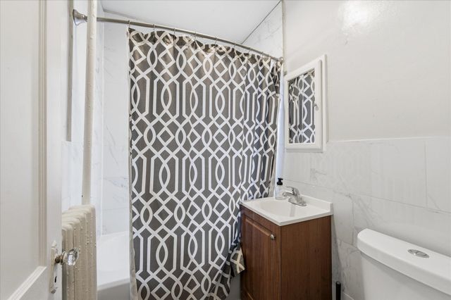 4333 Fremont Avenue N, Minneapolis, MN 55412