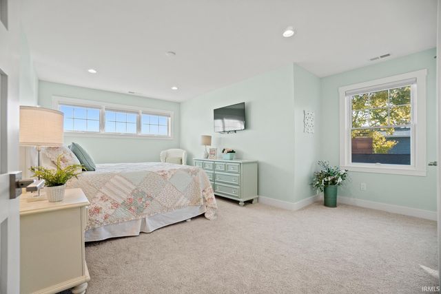 11046 N Ideal Beach Drive, Syracuse, IN 46567