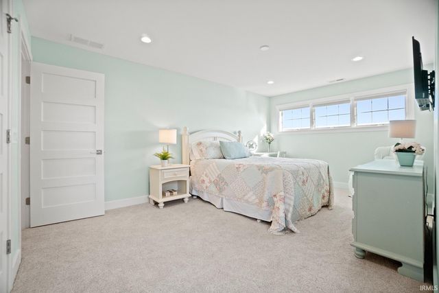 11046 N Ideal Beach Drive, Syracuse, IN 46567