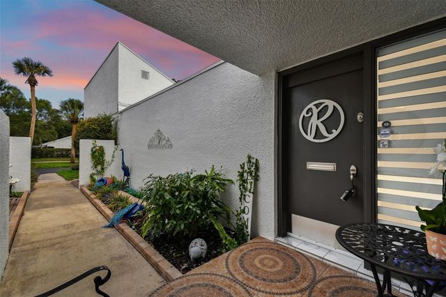 14135 CYPRESS CIRCLE, Tampa, FL 33618