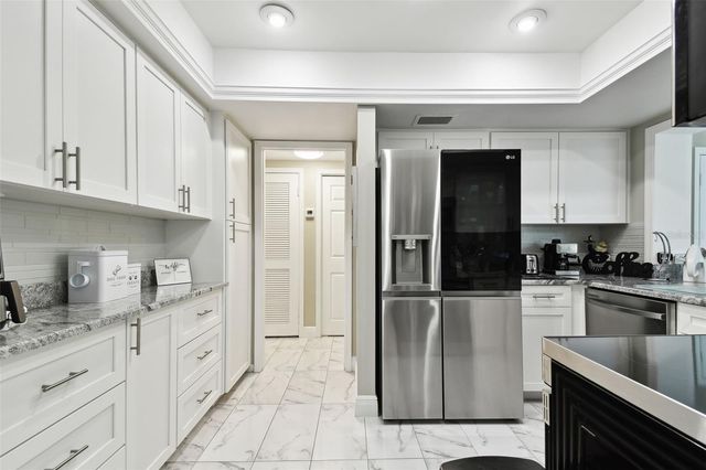 14135 CYPRESS CIRCLE, Tampa, FL 33618