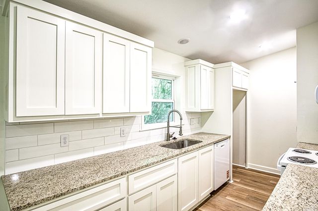 40 Cullerendo Way, Hot Springs Village, AR 71909