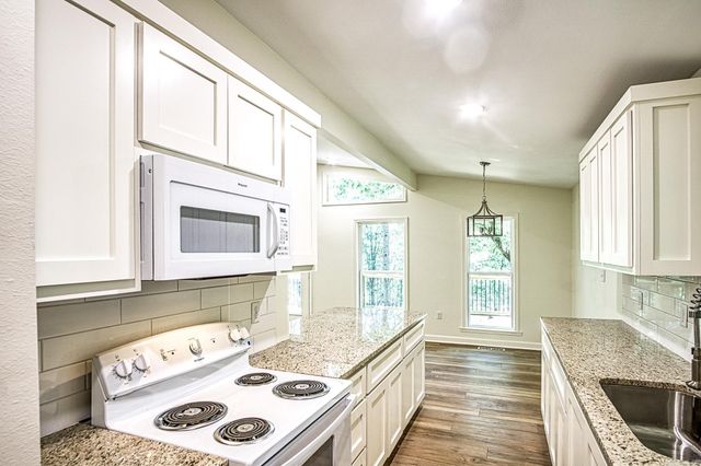 40 Cullerendo Way, Hot Springs Village, AR 71909