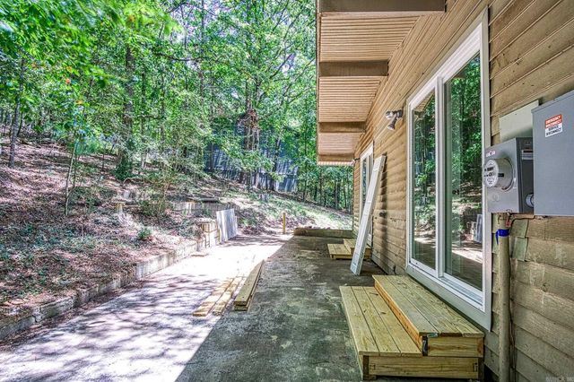 40 Cullerendo Way, Hot Springs Village, AR 71909