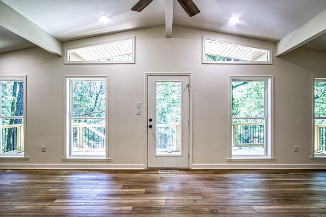 40 Cullerendo Way, Hot Springs Village, AR 71909