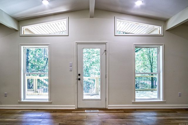 40 Cullerendo Way, Hot Springs Village, AR 71909