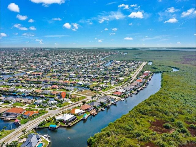 3721 Surfside BLVD, Cape Coral, FL 33914