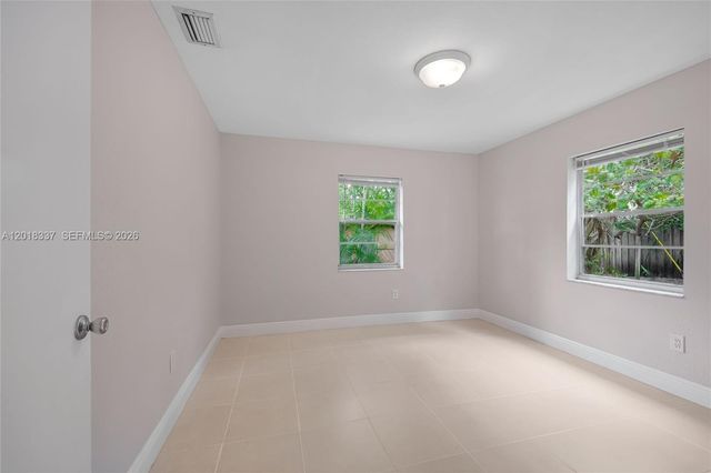 429 Avenida Hermosa, West Palm Beach, FL 33405