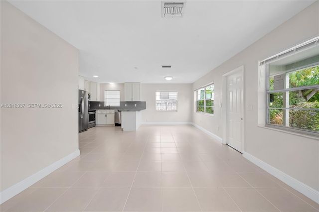 429 Avenida Hermosa, West Palm Beach, FL 33405