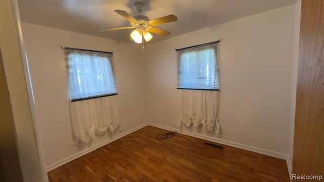 5714 Suburban Court, Flint, MI 48505