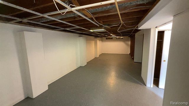 5714 Suburban Court, Flint, MI 48505