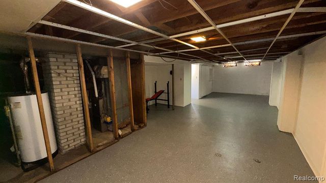 5714 Suburban Court, Flint, MI 48505