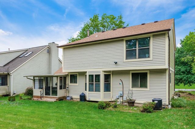6494 Berry Pond Way, Canal Winchester, OH 43110