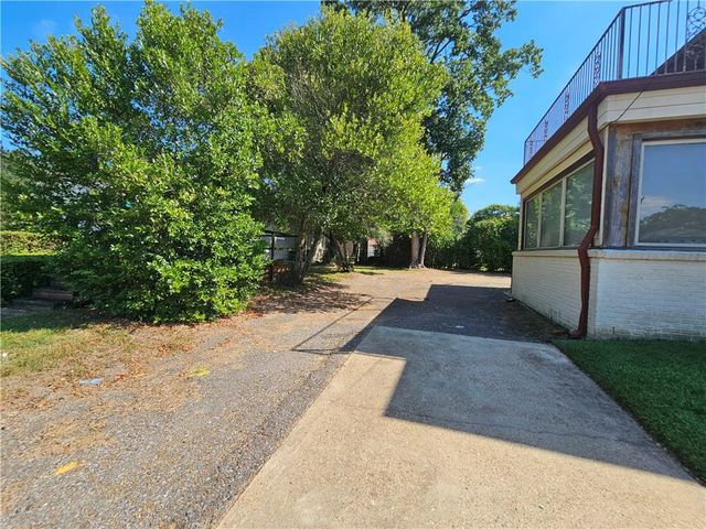 2027 JACKSON Street, Alexandria, LA 71301