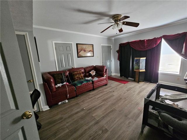 2027 JACKSON Street, Alexandria, LA 71301