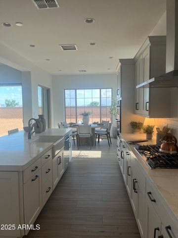 6880 S CROSSCREEK Drive, Chandler, AZ 85249
