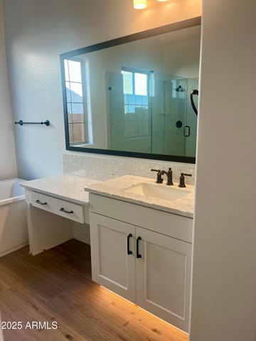 6880 S CROSSCREEK Drive, Chandler, AZ 85249