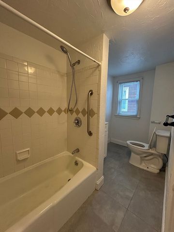 15 Bolster St 2, Everett, MA 02149
