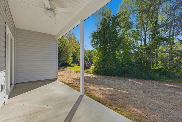 201 Tubbs Mountain Road, Travelers Rest, SC 29690