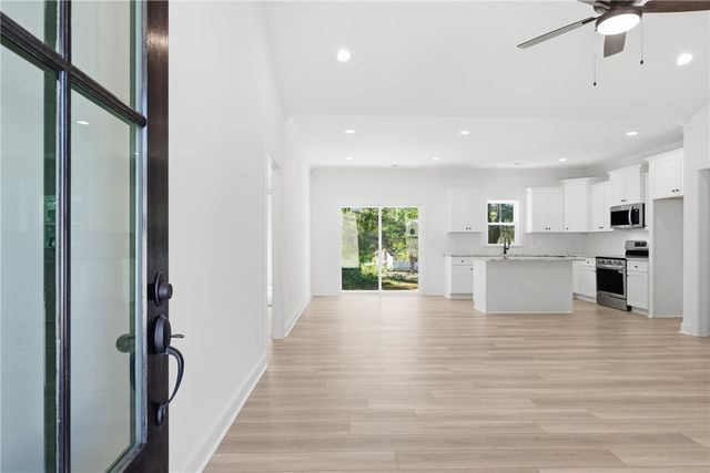 201 Tubbs Mountain Road, Travelers Rest, SC 29690