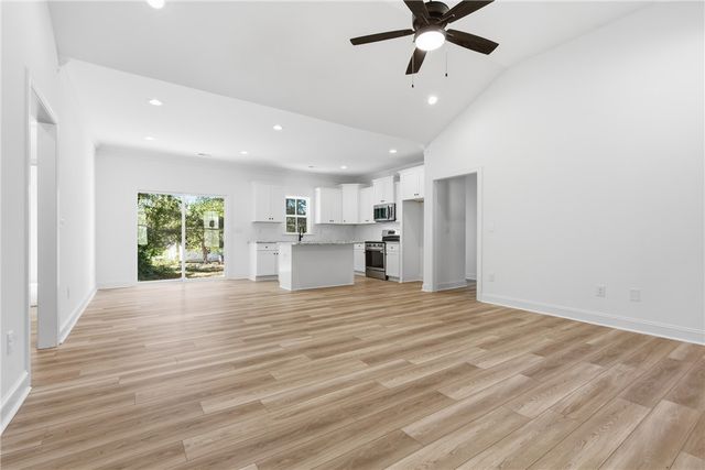 201 Tubbs Mountain Road, Travelers Rest, SC 29690