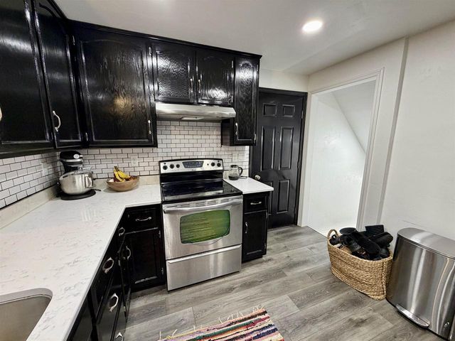 804 LONGVIEW AVENUE, Allouez, WI 54301