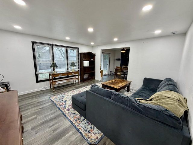 804 LONGVIEW AVENUE, Allouez, WI 54301