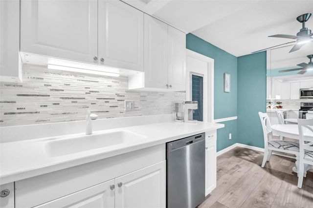 1115 QUEEN ANNE DRIVE C, Palm Harbor, FL 34684