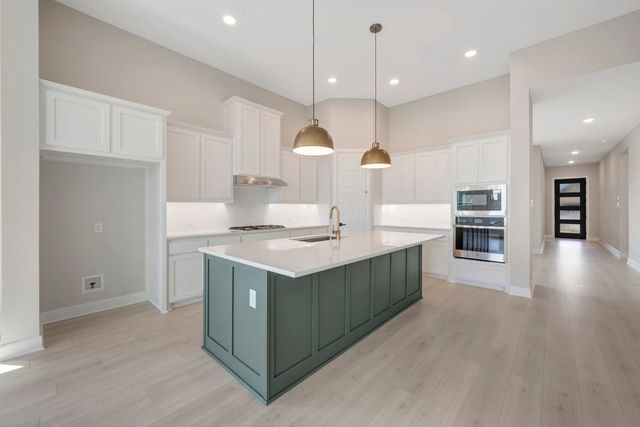 11724 Wildwood Street, Justin, TX 76247