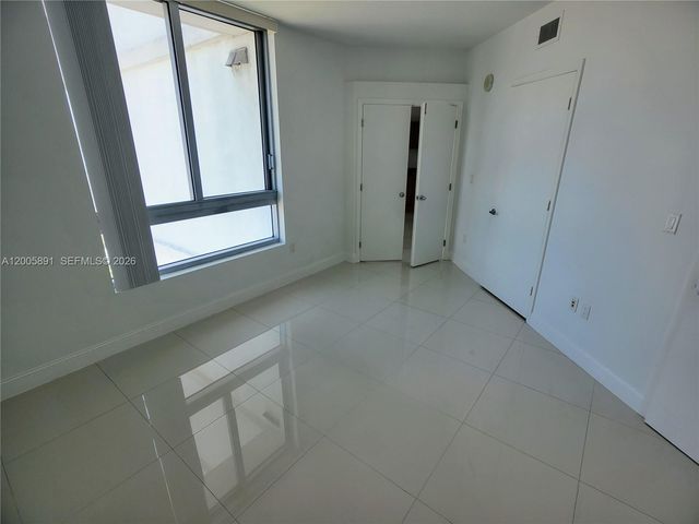 350 S Miami Ave 3111, Miami, FL 33130