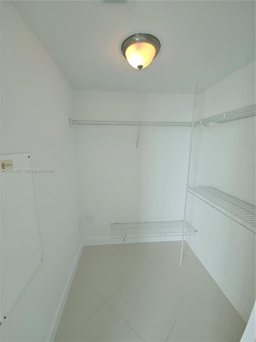 350 S Miami Ave 3111, Miami, FL 33130