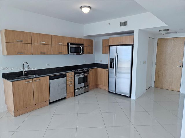 350 S Miami Ave 3111, Miami, FL 33130