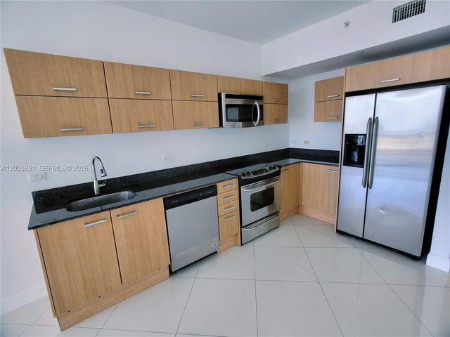 350 S Miami Ave 3111, Miami, FL 33130