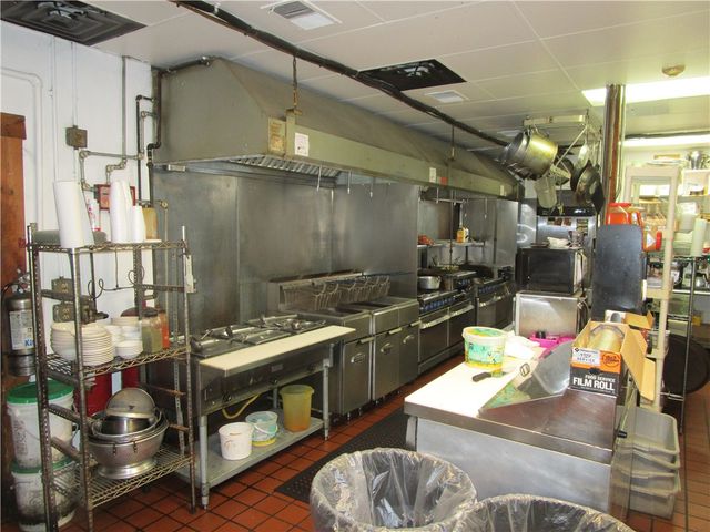 1456 Lincoln Hwy, N Versailles, PA 15137