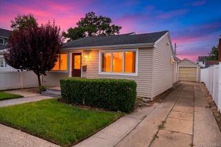 3108 Royal Avenue, Oceanside, NY 11572