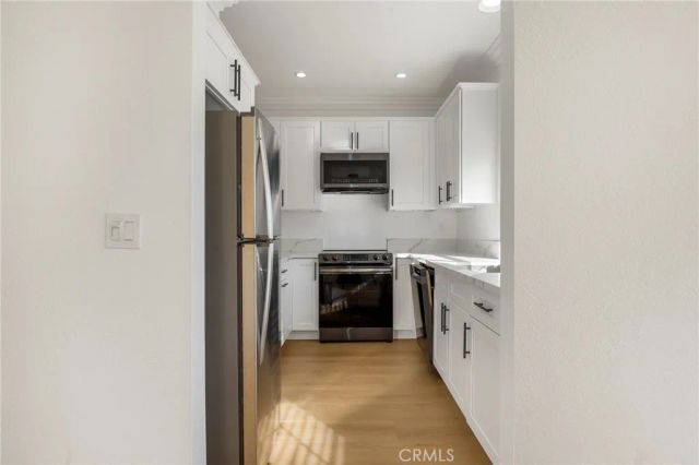 5799 Freebird Lane 102, Oak Park, CA 91377