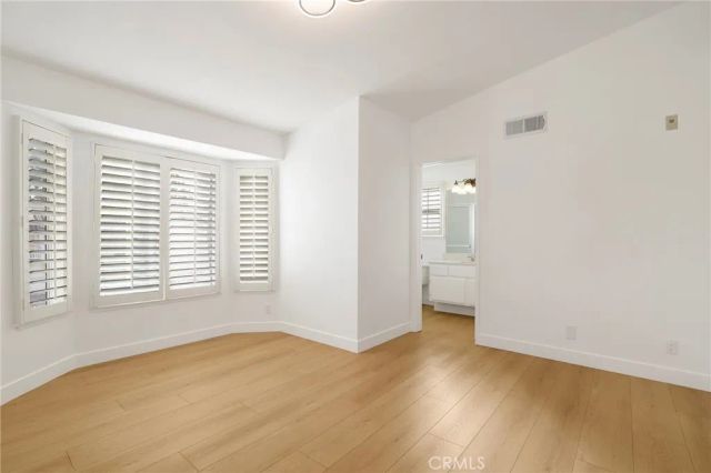 5799 Freebird Lane 102, Oak Park, CA 91377