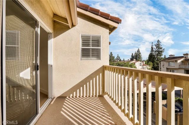 5799 Freebird Lane 102, Oak Park, CA 91377