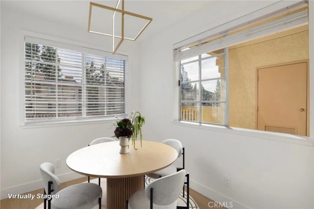 5799 Freebird Lane 102, Oak Park, CA 91377