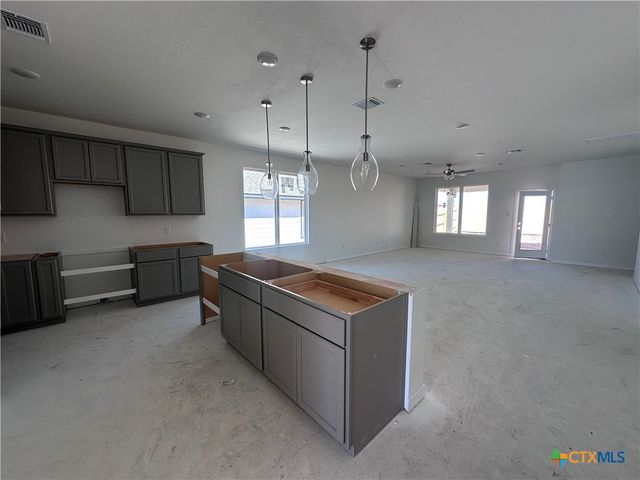 717 James Parker Circle, Killeen, TX 76542