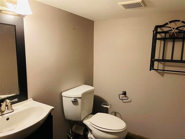 146 South Main Street, Colebrook, NH 03576