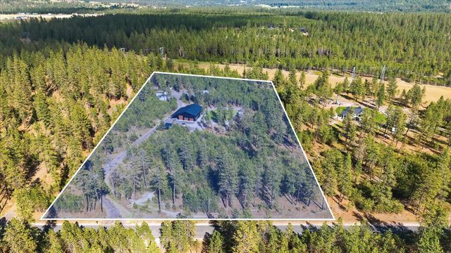 27422 N Hardesty Rd, Chattaroy, WA 99003