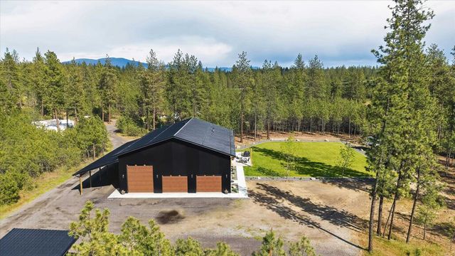 27422 N Hardesty Rd, Chattaroy, WA 99003